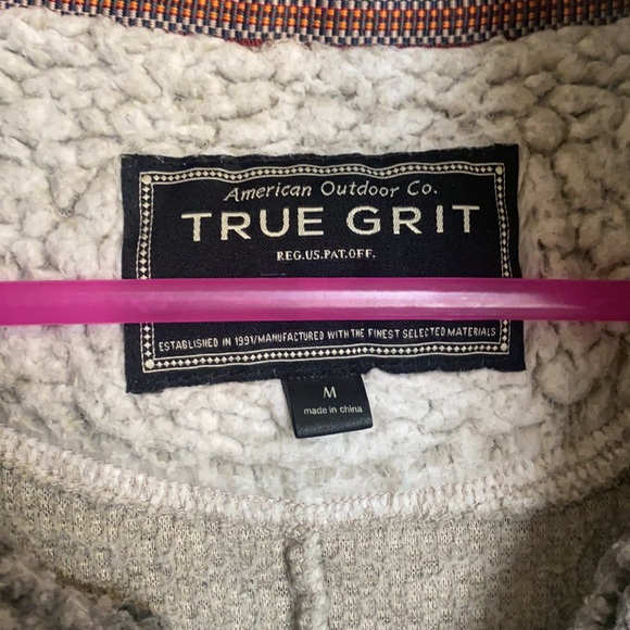 True grit pullover - Picture 2 of 7